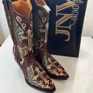 JNV Boots New Cross Sz 9